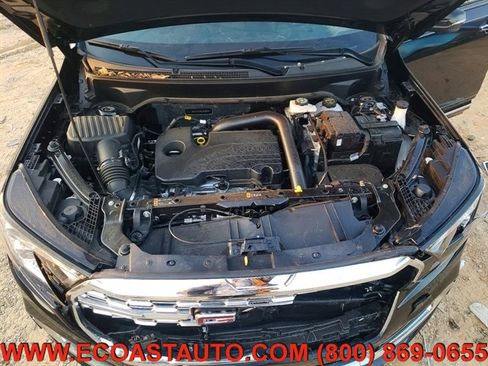 Used 2024 GMC Terrain Denali w/ Denali Premium Package AWD/4WD image 7