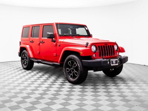 Used 2018 Jeep Wrangler Unlimited Sahara image 7