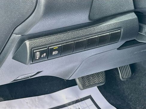 Used 2024 Toyota Corolla SE FWD image 10