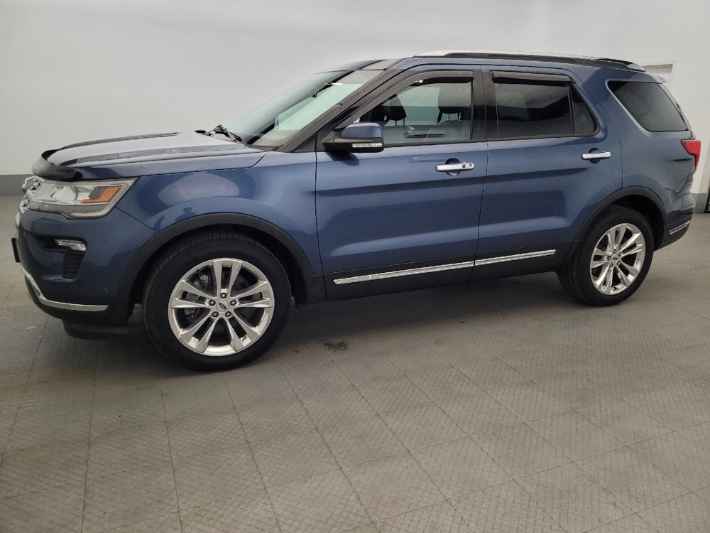 Used 2018 Ford Explorer Limited w/ Equipment Group 301A AWD/4WD image 2