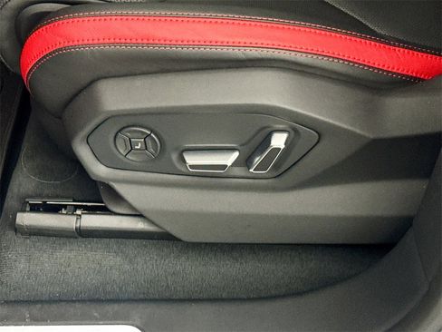 Used 2024 Lamborghini Urus S image 21