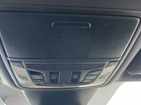 Used 2023 Acura MDX A-Spec image 46