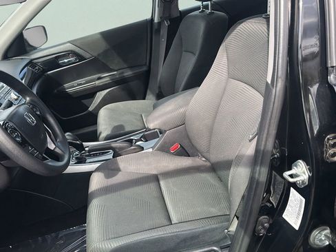 Used 2017 Honda Accord LX image 12