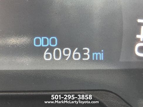 Used 2024 Toyota RAV4 XLE w/ Convenience Package FWD image 23