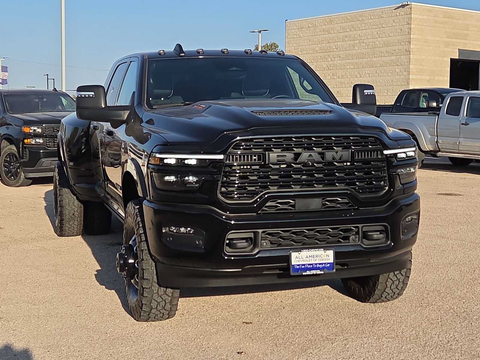 Used 2026 RAM 3500 Limited AWD/4WD image 3