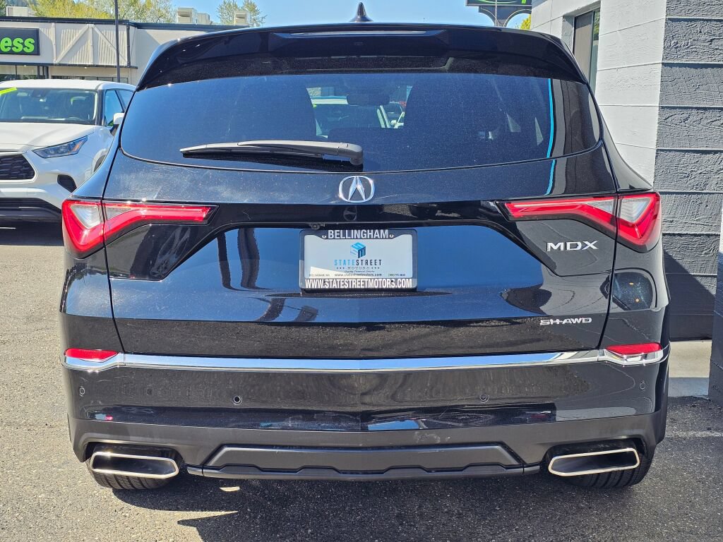 Used 2024 Acura MDX w/ Technology Package AWD/4WD image 4