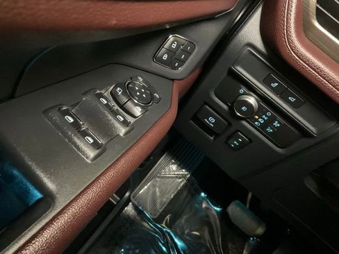 Certified 2022 Ford Expedition Max Limited image 21