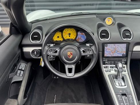 Certified 2021 Porsche 718 Boxster Spyder w/ Light Design Package RWD image 19