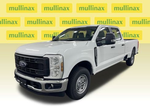 New 2026 Ford F250 XL w/ XL Chrome Package image 13