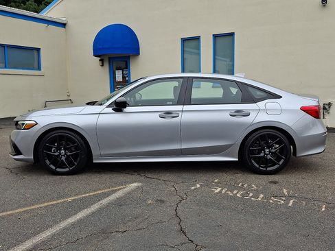 Used 2023 Honda Civic Sport image 7