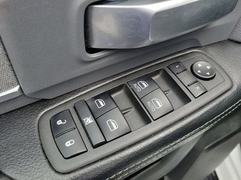 Used 2022 RAM 2500 Big Horn AWD/4WD image 16