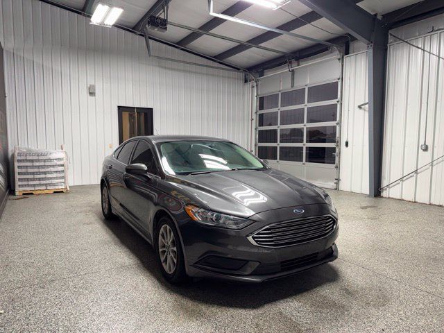 Used 2017 Ford Fusion SE w/ Fusion SE Technology Package FWD image 15