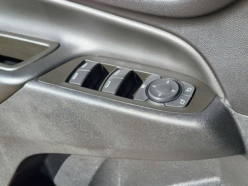 Used 2021 Chevrolet Equinox LT image 25