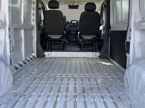 Used 2025 RAM ProMaster 2500 w/ Convenience Group FWD image 34