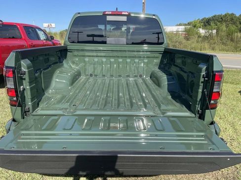 New 2026 Nissan Frontier SV image 9