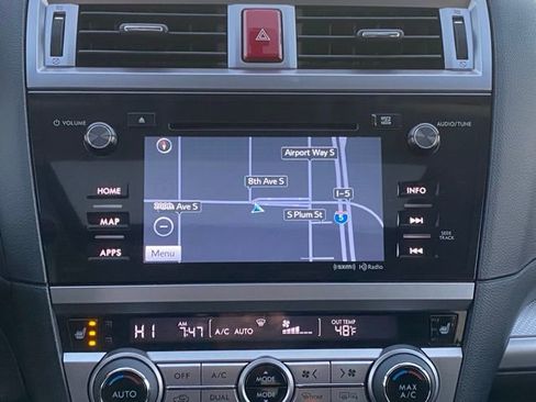 Used 2017 Subaru Outback 2.5i Premium image 16