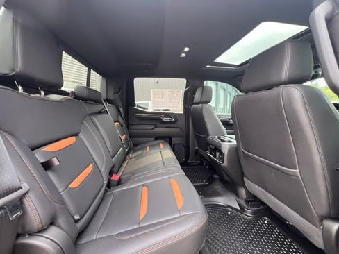 Used 2022 GMC Sierra 1500 AT4 w/ AT4 Premium Package AWD/4WD image 14