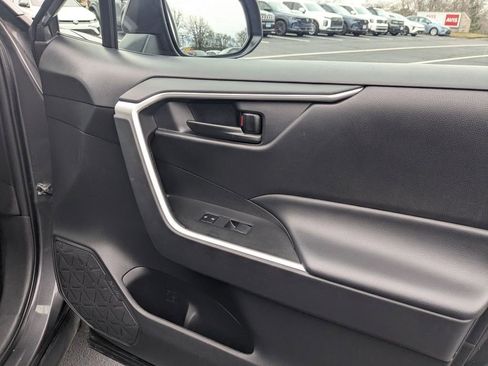 Used 2024 Toyota RAV4 LE image 31