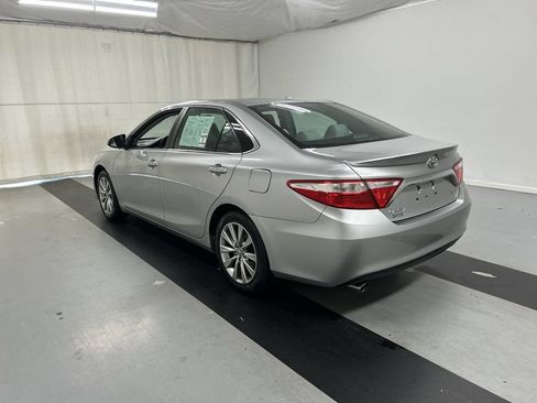 Used 2015 Toyota Camry XLE FWD image 7