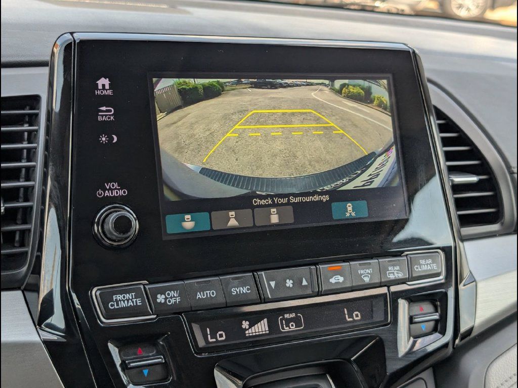 Used 2018 Honda Odyssey Touring image 8