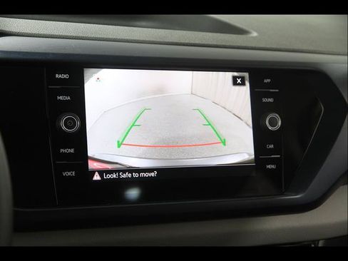 Used 2023 Volkswagen Taos SE w/ Panoramic Sunroof Package AWD/4WD image 13