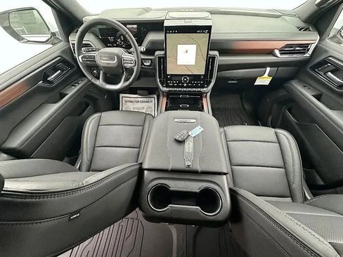 New 2026 GMC Yukon XL Denali w/ LPO, Floor Liner Package AWD/4WD image 22