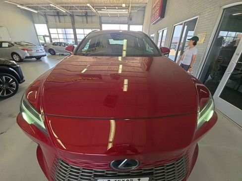 Used 2023 Lexus RX 350h w/ Accessory Package (2T) AWD/4WD image 2