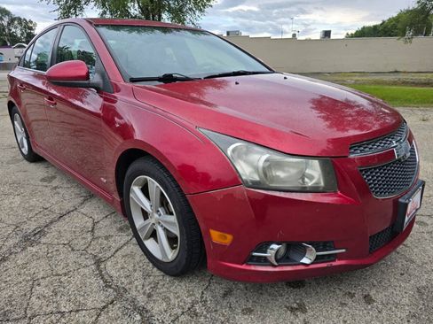 Used 2014 Chevrolet Cruze LT w/ Sun, Sound and Sport Package FWD image 2