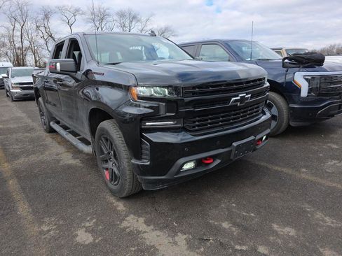 Used 2022 Chevrolet Silverado 1500 RST w/ Redline Edition image 3