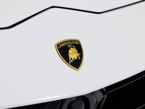 Used 2024 Lamborghini Urus S image 75