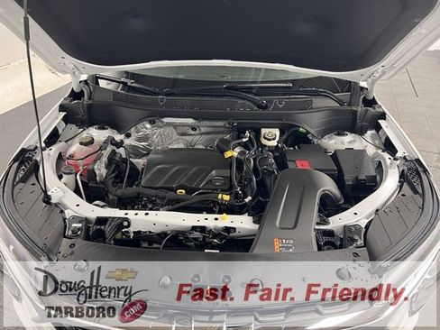 New 2025 Chevrolet Trax LT w/ Sunroof Package image 25