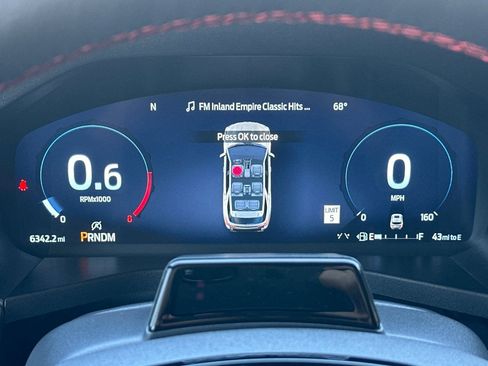 Used 2025 Ford Explorer ST image 26