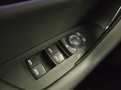 Certified 2020 Chevrolet Blazer RS AWD/4WD image 31