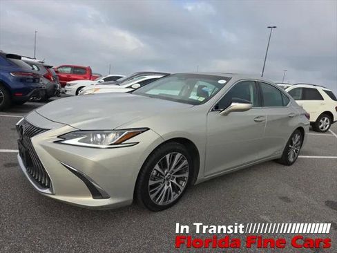 Used 2019 Lexus ES 300h w/ Premium Package FWD image 1