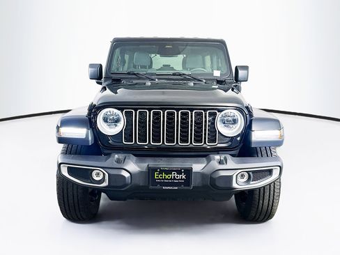 Used 2025 Jeep Wrangler Unlimited Sahara w/ Safety Group AWD/4WD image 2