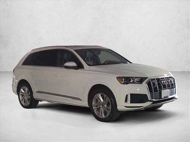 Used 2022 Audi Q7 2.0T Premium Plus w/ Premium Plus Package AWD/4WD image 3