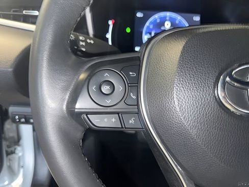 Used 2024 Toyota Corolla XSE FWD image 18