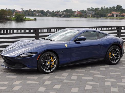 Used 2022 Ferrari Roma image 1