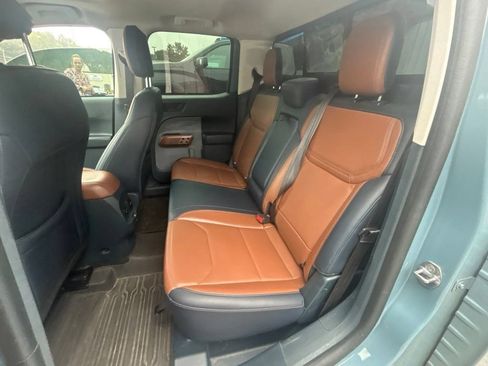 Used 2022 Ford Maverick Lariat w/ Lariat Luxury Package FWD image 9