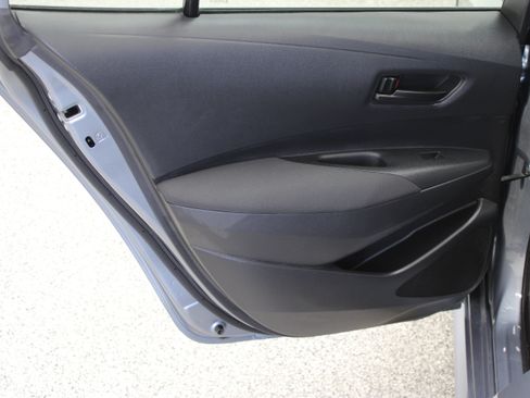 Used 2025 Toyota Corolla LE FWD image 23