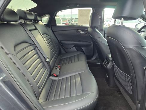 Used 2024 Kia Forte GT-Line w/ GT-Line Premium Package image 14