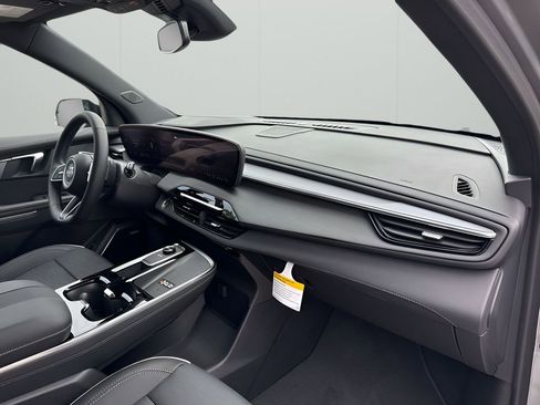 New 2025 Buick Enclave Sport Touring w/ Power Package image 20