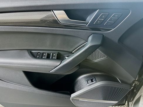 Used 2023 Audi SQ5 Premium Plus w/ Premium Plus Package image 21