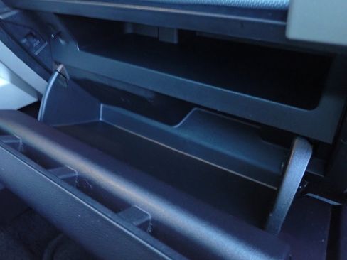 Used 2016 Ford F150 Lariat image 15