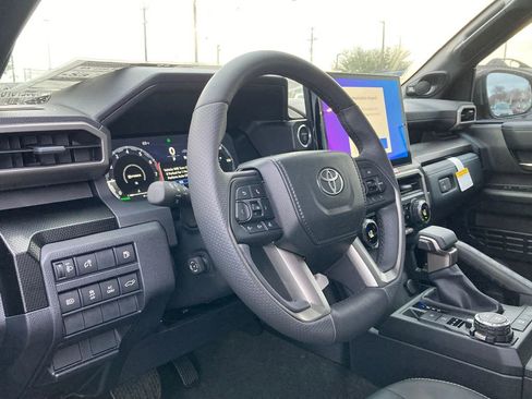New 2026 Toyota 4Runner Limited AWD/4WD image 9