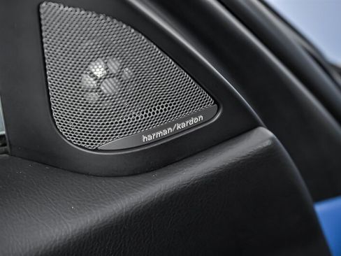 Used 2018 BMW M3 RWD image 18