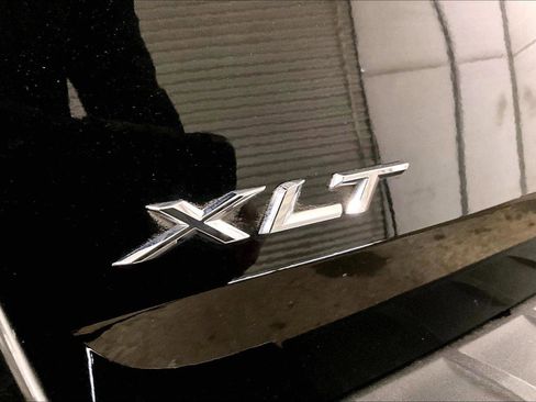 Certified 2022 Ford Explorer XLT w/ Equipment Group 202A image 13