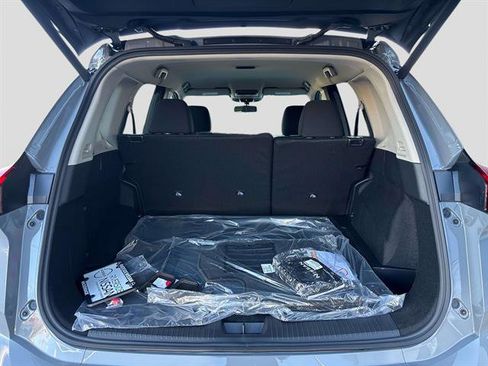 Used 2026 Nissan Rogue SV image 11