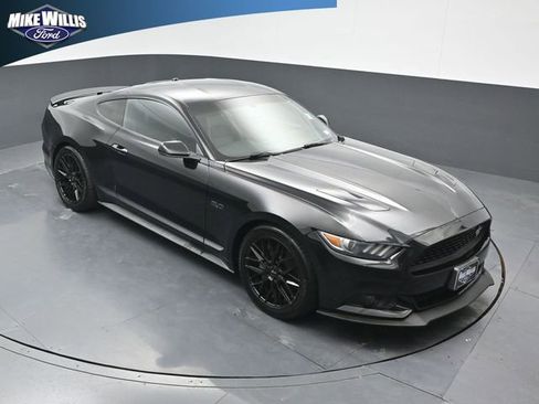 Used 2017 Ford Mustang GT Premium RWD image 9