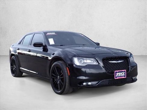 Used 2019 Chrysler 300 S AWD/4WD image 6